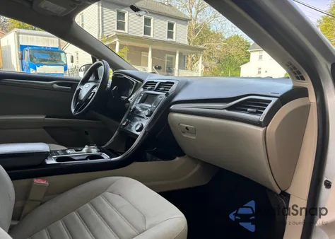 2018 Ford Fusion Se Hybrid z USA, uszkodzony, nr VIN 3FA6P0LU9JR208728